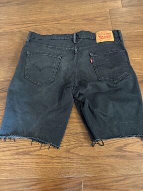 Levi’s 511 Highrise Black Long Shorts Jorts Raw Hem Cotton Size 32